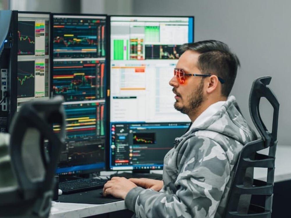 2025年01月12日:嘉能可铝交易员跳槽至竞争对手维多和摩科瑞