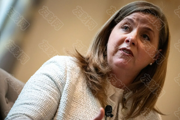 美联储理事鲍曼称:在进一步降息之前 需要对通胀下降有更大的信心 美联储理事鲍曼称:在进一步降息之前 需要对通胀下降有更大的信心